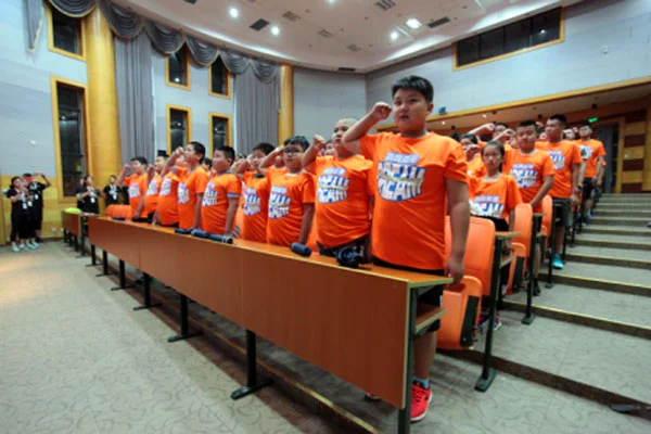 刻苦训练篮球时如何避免受伤的建议_1